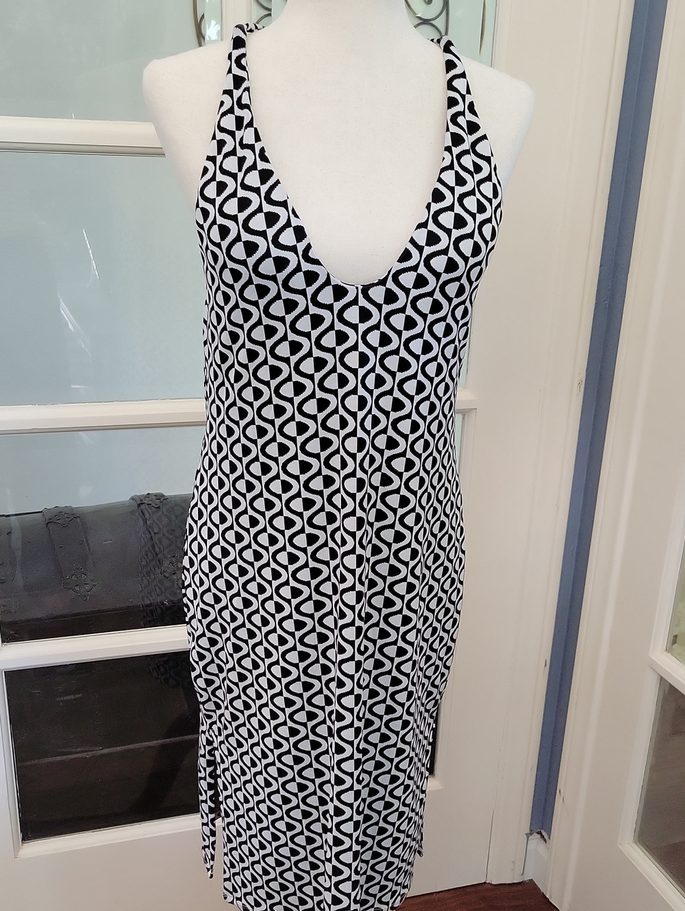SUNSHINE 79 Black & White Backless Halter Cover-Up / Dress | Size: M